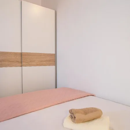 Ane, Divine Βίλα Trbounje