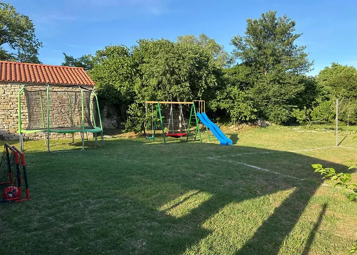 Villa Ane, Divine Trbounje