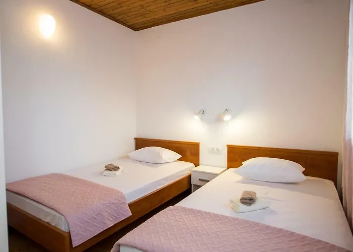 Ane, Divine * Trbounje