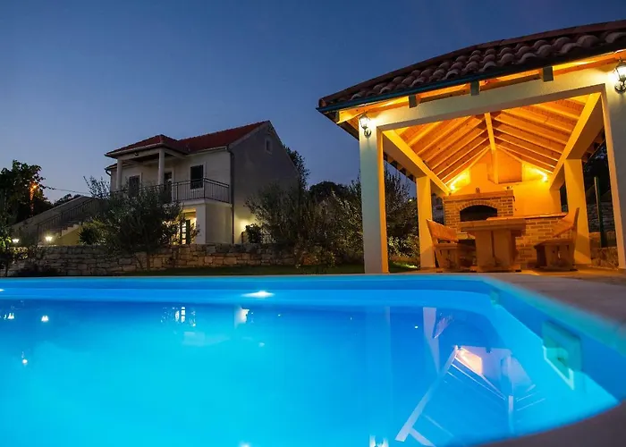 Ane, Divine Villa Trbounje