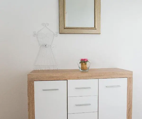 Ane, Divine Villa Trbounje